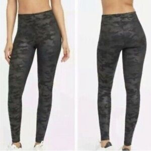 Spanx Black Women's Camouflage Leather Leggings